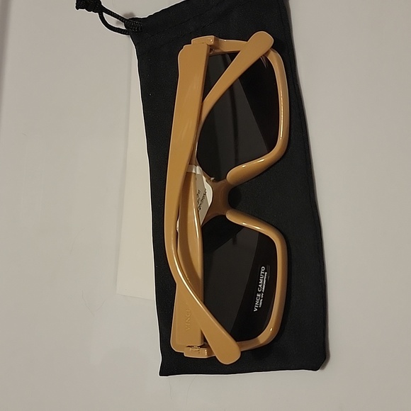 Vince Camuto VC999 ND Butterfly Shield Sunglasses Nude Frame Brown Gradi… - Picture 3 of 3